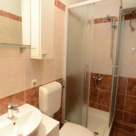 Leut - Omi110 Apartmán Pisak